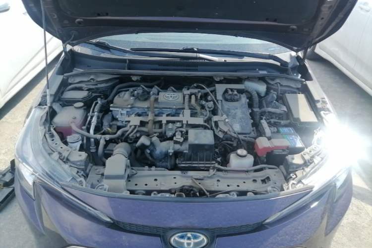 Used Toyota Levin 2019 Dual-Engine 1.8H E-CVT Luxury Edition China VI Standard Engine Bay