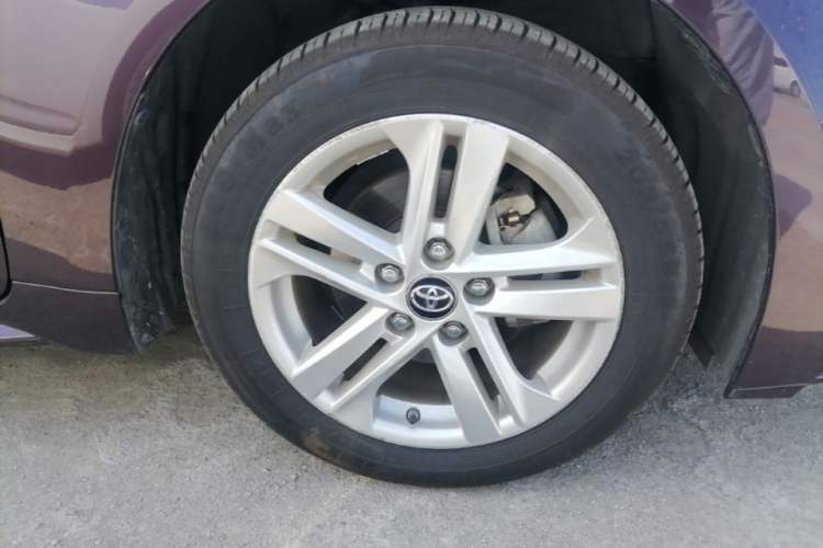 Used Toyota Levin 2019 Dual-Engine 1.8H E-CVT Luxury Edition China VI Standard Exterior 4