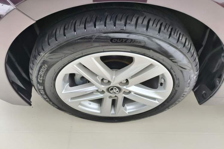Used Toyota Levin 2019 Dual-Engine 1.8H E-CVT Luxury Edition China VI Standard Exterior 7