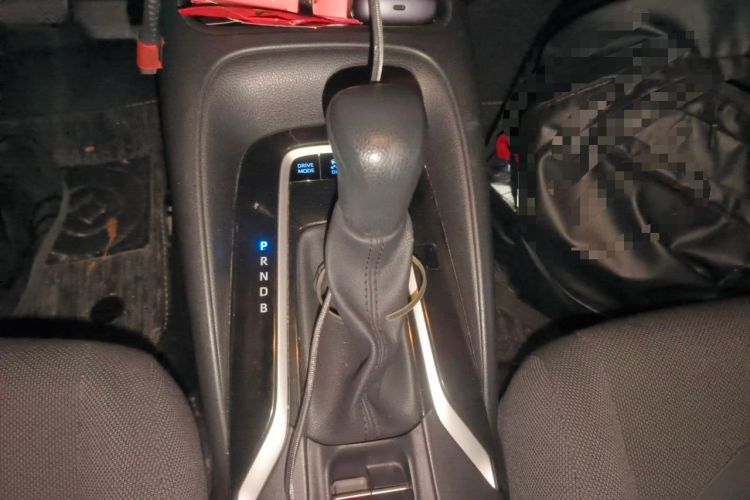 Used Toyota Levin 2019 Dual-Engine 1.8H E-CVT Luxury Edition China VI Standard Gear Lever