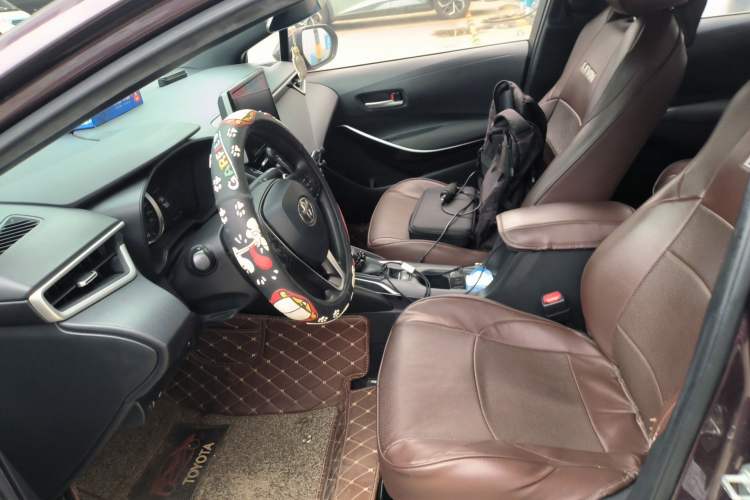 Used Toyota Levin 2019 Dual-Engine 1.8H E-CVT Luxury Edition China VI Standard Left Front Seat