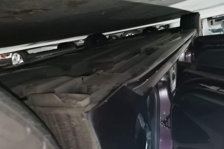 Used Toyota Levin 2019 Dual-Engine 1.8H E-CVT Luxury Edition China VI Standard Left Side Sill