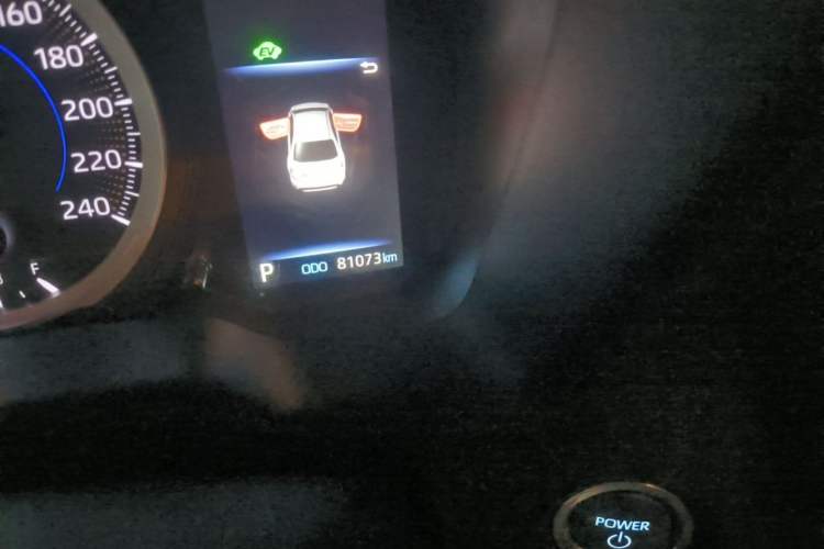 Used Toyota Levin 2019 Dual-Engine 1.8H E-CVT Luxury Edition China VI Standard Odometer Close Up