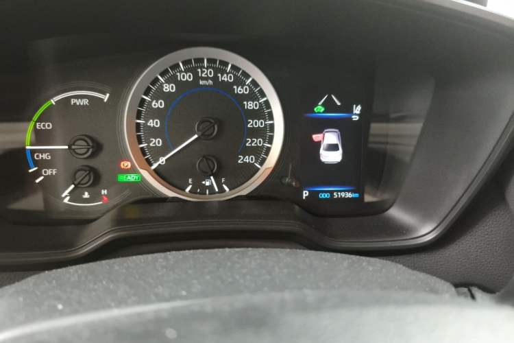 Used Toyota Levin 2019 Dual-Engine 1.8H E-CVT Luxury Edition China VI Standard Odometer Close Up