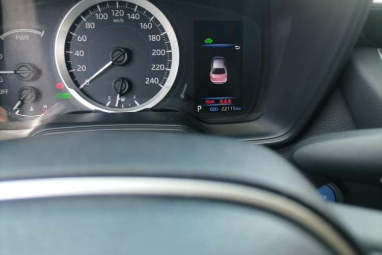 Used Toyota Levin 2019 Dual-Engine 1.8H E-CVT Luxury Edition China VI Standard Odometer Close Up