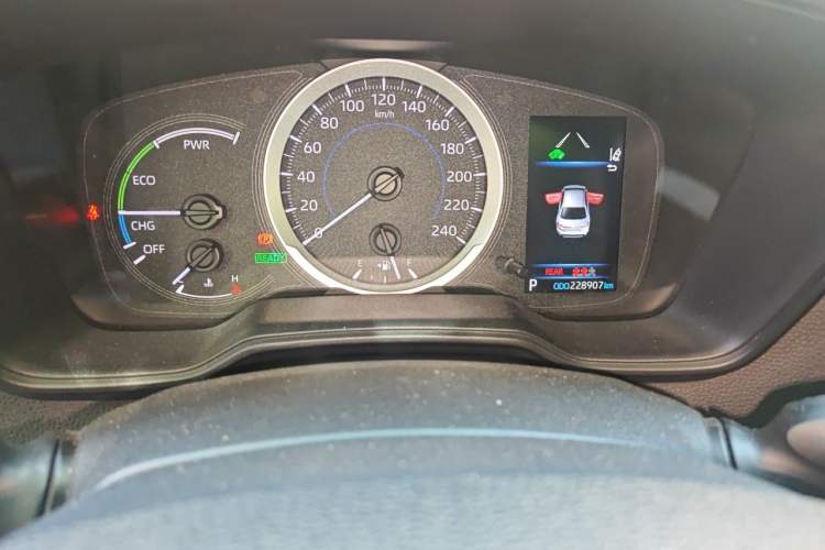 Used Toyota Levin 2019 Dual-Engine 1.8H E-CVT Luxury Edition China VI Standard Odometer Close Up