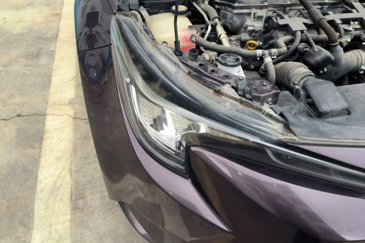 Used Toyota Levin 2019 Dual-Engine 1.8H E-CVT Luxury Edition China VI Standard Right Front Headlight