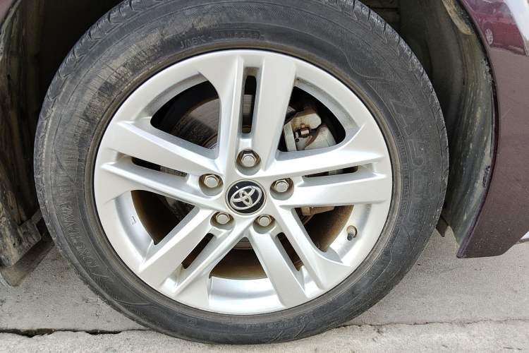 Used Toyota Levin 2019 Dual-Engine 1.8H E-CVT Luxury Edition China V Standard Right Front Wheel Hub