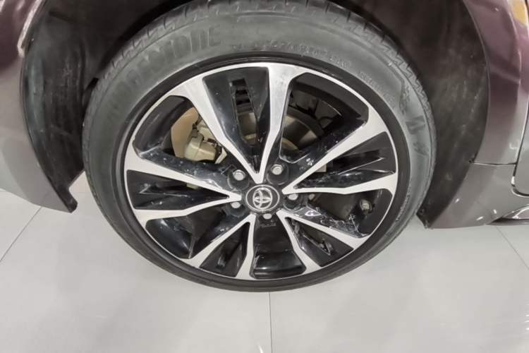 Used Toyota Levin 2019 Dual-Engine 1.8H E-CVT Sport Edition China VI Standard Right Rear Wheel Hub