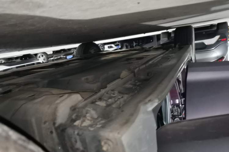Used Toyota Levin 2019 Dual-Engine 1.8H E-CVT Luxury Edition China VI Standard Right Side Sill