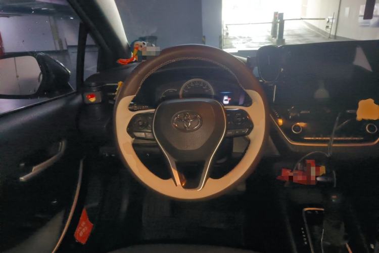 Used Toyota Levin 2019 Dual-Engine 1.8H E-CVT Luxury Edition China VI Standard Steering Wheel