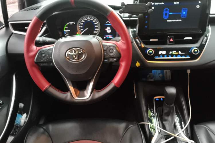 Used Toyota Levin 2019 Dual-Engine 1.8H E-CVT Luxury Edition China VI Standard Steering Wheel
