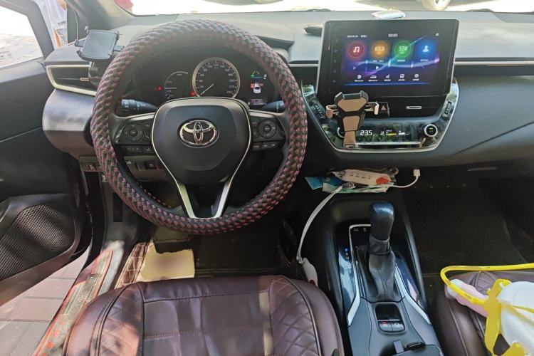 Used Toyota Levin 2019 Dual-Engine 1.8H E-CVT Luxury Edition China VI Standard Steering Wheel