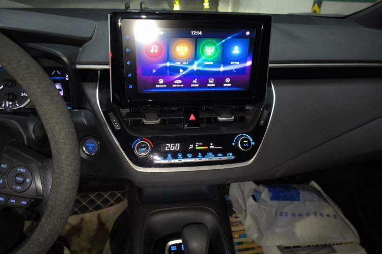 Used Toyota Levin 2019 Dual-Engine 1.8H E-CVT Luxury Edition China VI Standard Audio And AC Panel
