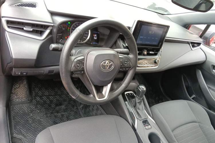 Used Toyota Levin 2019 185T CVT Sport Edition China VI Standard Center Console