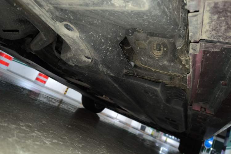 Used Toyota Levin 2019 Dual-Engine 1.8H E-CVT Luxury Edition China VI Standard Chassis Rear Right