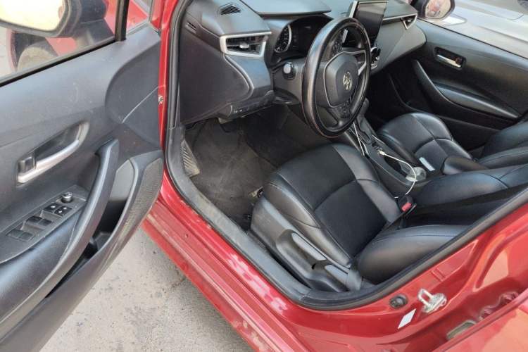 Used Toyota Levin 2019 185T CVT Luxury Edition China VI Standard Driver Seat