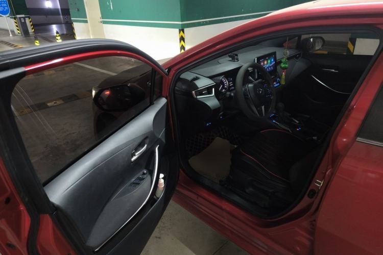 Used Toyota Levin 2019 Dual-Engine 1.8H E-CVT Luxury Edition China VI Standard Driver Seat