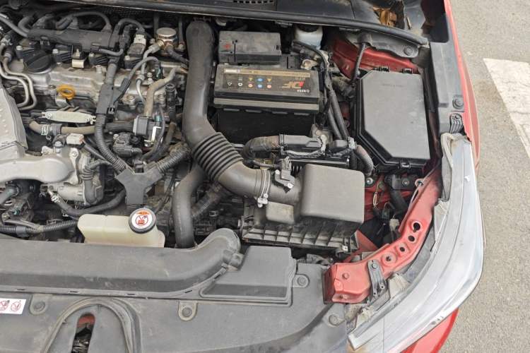 Used Toyota Levin 2019 185T CVT Luxury Edition China VI Standard Engine Bay Left