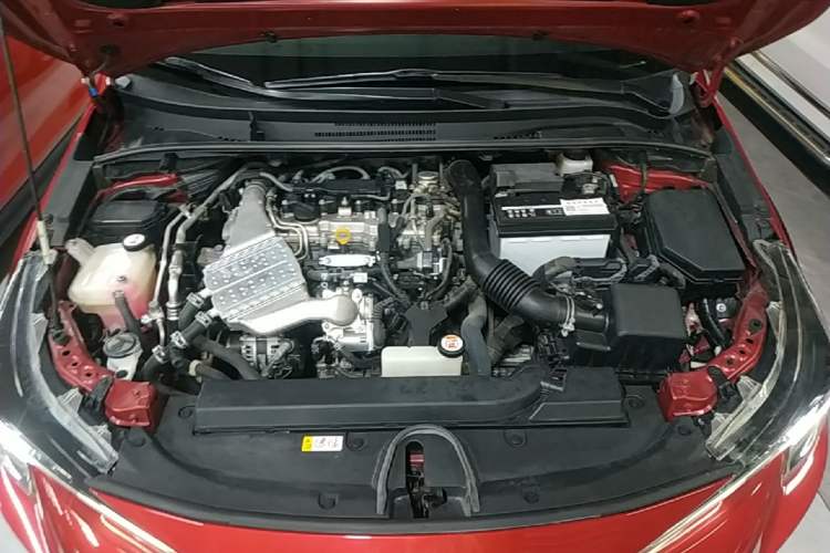 Used Toyota Levin 2019 185T CVT Luxury Edition China VI Standard Engine Bay