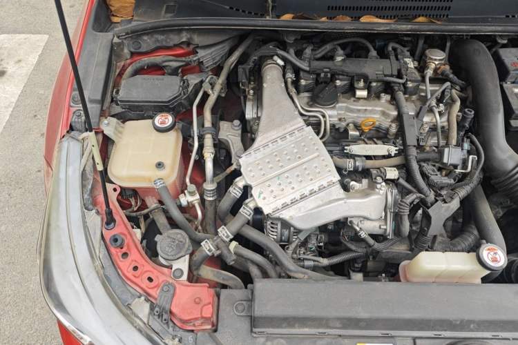 Used Toyota Levin 2019 185T CVT Luxury Edition China VI Standard Engine Bay Right