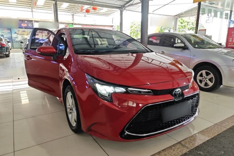 Used Toyota Levin 2019 185T CVT Luxury Edition China VI Standard Front Right 45 Deg