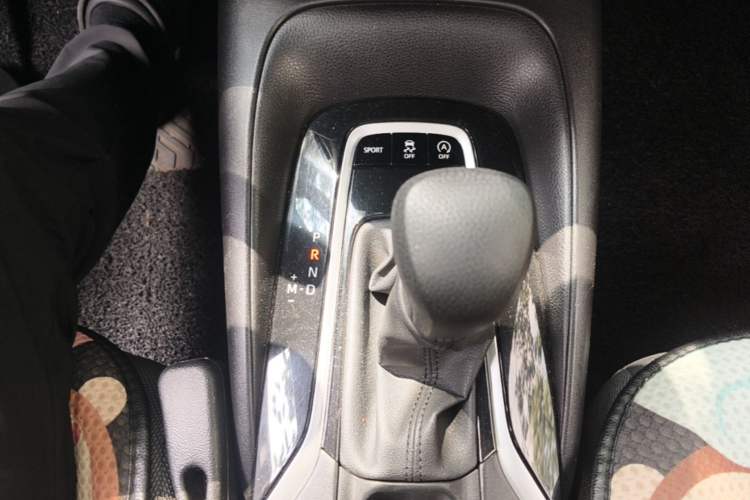 Used Toyota Levin 2019 185T CVT Luxury Edition China VI Standard Gear Lever
