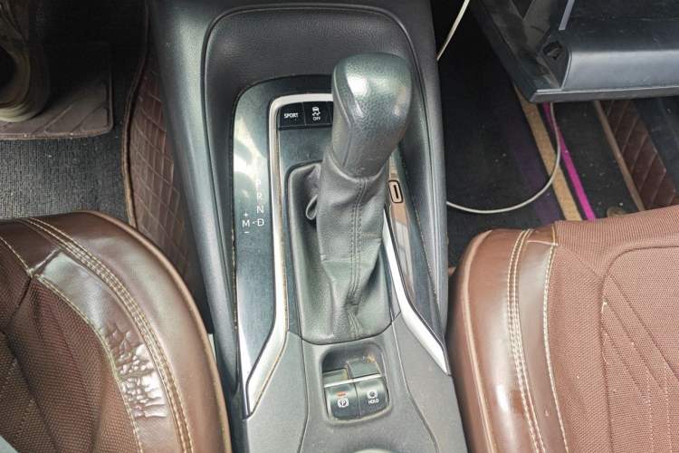 Used Toyota Levin 2019 185T CVT Luxury Edition China VI Standard Gear Lever