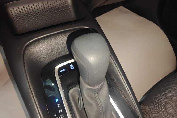 Used Toyota Levin 2019 185T CVT Luxury Edition China V Standard Gear Lever