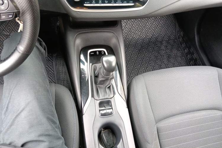 Used Toyota Levin 2019 185T CVT Sport Edition China VI Standard Gear Lever
