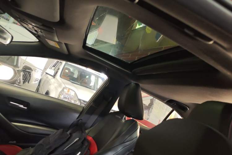 Used Toyota Levin 2019 185T CVT Luxury Edition China VI Standard Headliner
