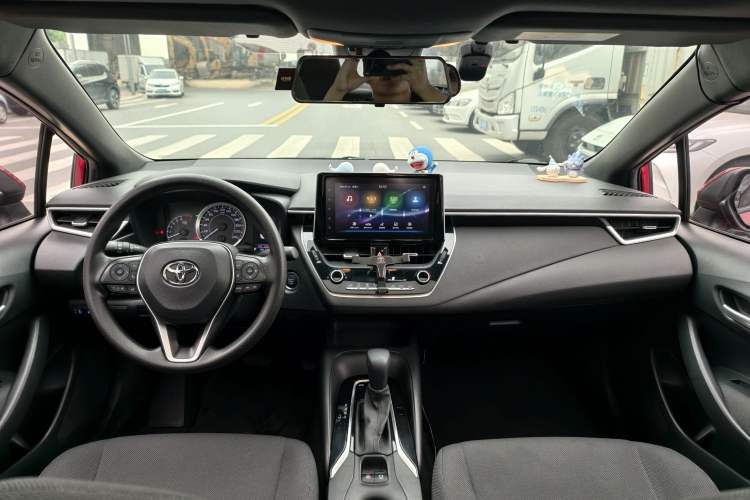 Used Toyota Levin 2019 185T CVT Luxury Edition China VI Standard Interior 4