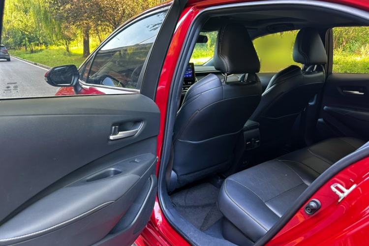 Used Toyota Levin 2019 Dual-Engine 1.8H E-CVT Luxury Edition China VI Standard Interior 5