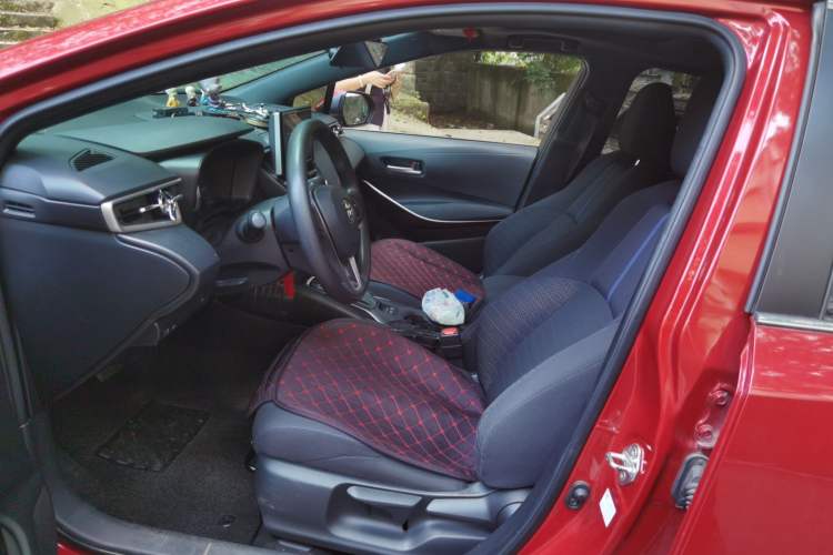 Used Toyota Levin 2019 Dual-Engine 1.8H E-CVT Sport Edition China VI Standard Left Front Seat