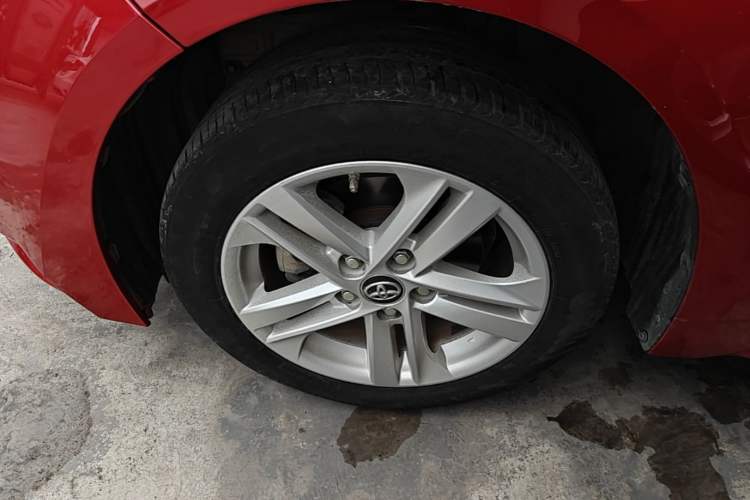 Used Toyota Levin 2019 185T CVT Luxury Edition China VI Standard Left Front Wheel Hub