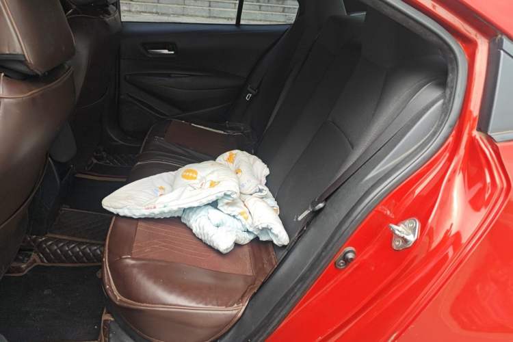 Used Toyota Levin 2019 185T CVT Luxury Edition China VI Standard Left Rear Seat