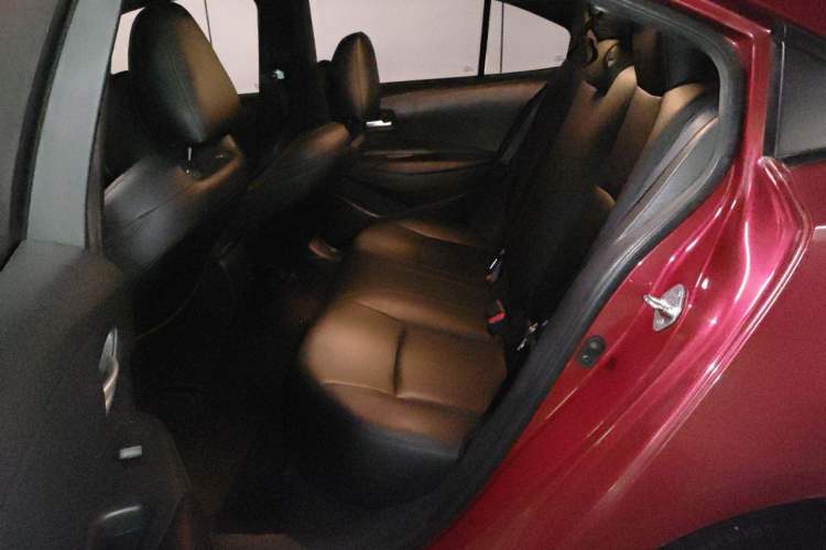 Used Toyota Levin 2019 185T CVT Luxury Edition China VI Standard Left Rear Seat