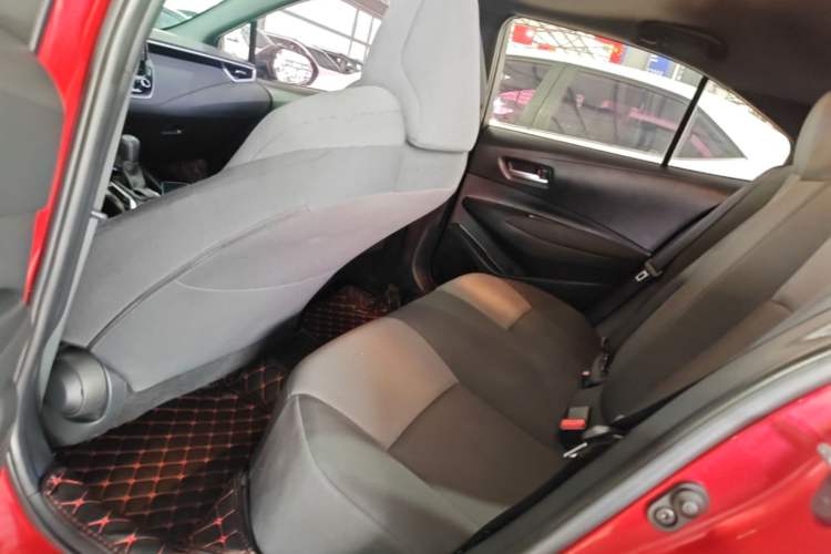 Used Toyota Levin 2019 185T CVT Luxury Edition China VI Standard Left Rear Seat