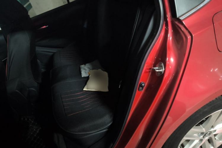 Used Toyota Levin 2019 Dual-Engine 1.8H E-CVT Luxury Edition China VI Standard Left Rear Seat
