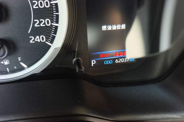 Used Toyota Levin 2019 185T CVT Sport Edition China VI Standard Odometer Close Up