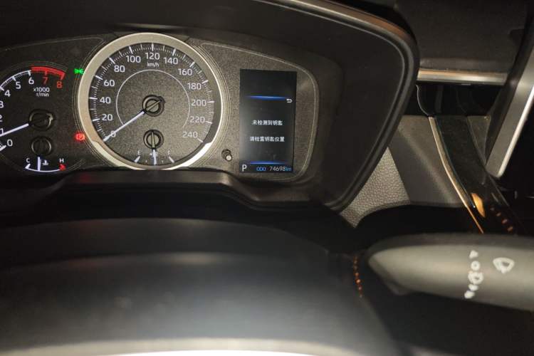 Used Toyota Levin 2019 185T CVT Luxury Edition China VI Standard Odometer Close Up