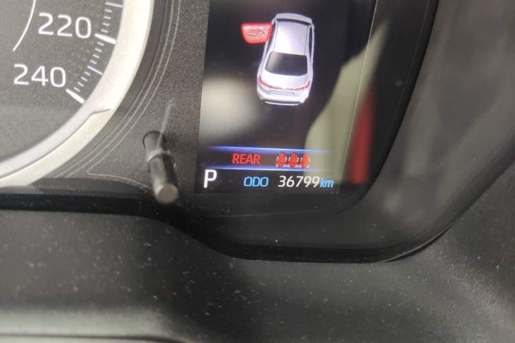 Used Toyota Levin 2019 185T CVT Luxury Edition China V Standard Odometer Close Up