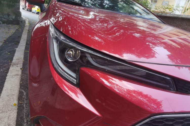 Used Toyota Levin 2019 Dual-Engine 1.8H E-CVT Sport Edition China VI Standard Right Front Headlight
