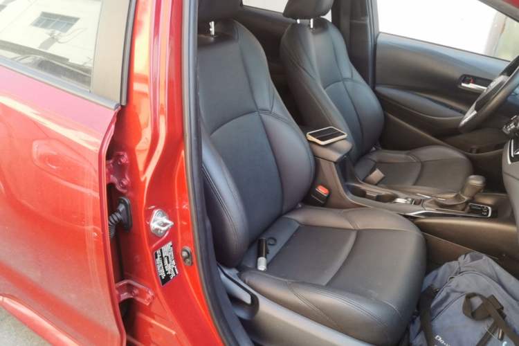 Used Toyota Levin 2019 185T CVT Luxury Edition China VI Standard Right Front Seat