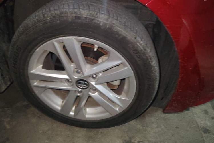 Used Toyota Levin 2019 185T CVT Luxury Edition China VI Standard Right Front Wheel Hub