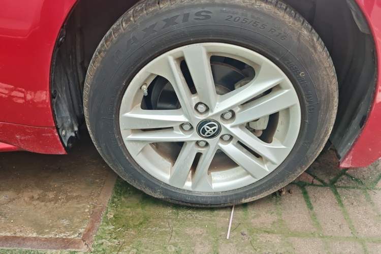 Used Toyota Levin 2019 185T CVT Luxury Edition China VI Standard Right Front Wheel Hub