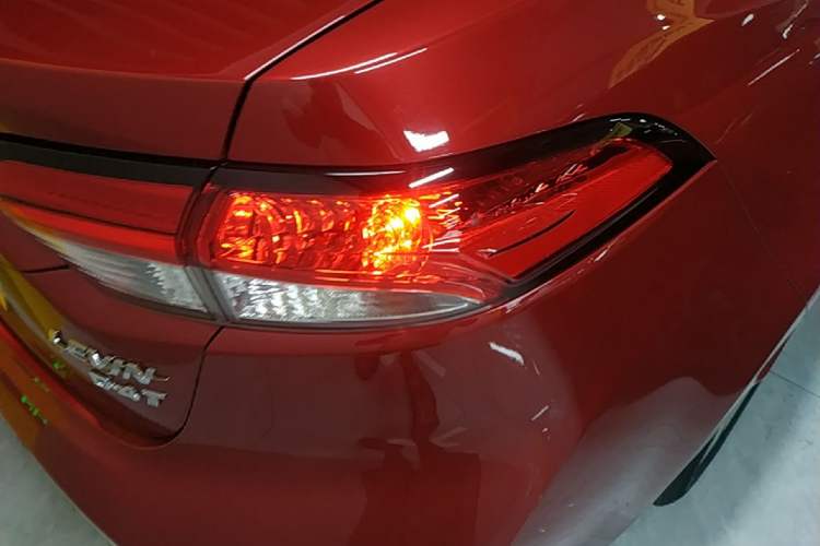 Used Toyota Levin 2019 185T CVT Luxury Edition China VI Standard Right Rear Taillight