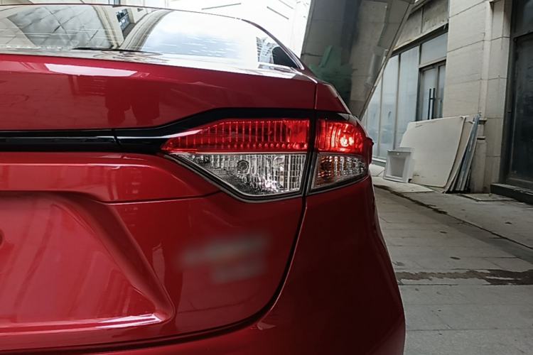 Used Toyota Levin 2019 185T CVT Luxury Edition China VI Standard Right Rear Taillight