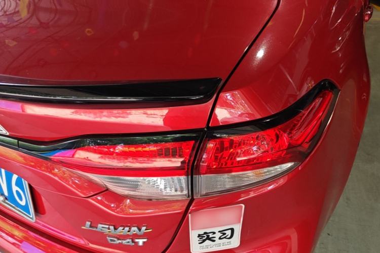 Used Toyota Levin 2019 185T CVT Luxury Edition China VI Standard Right Rear Taillight