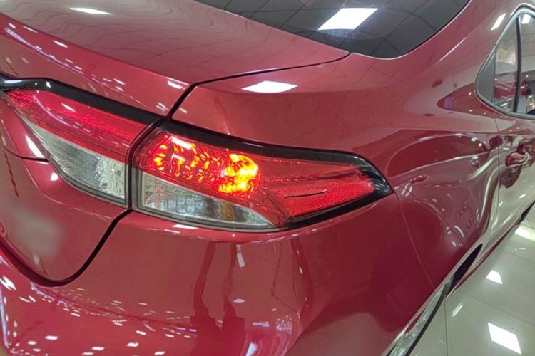 Used Toyota Levin 2019 185T CVT Luxury Edition China VI Standard Right Rear Taillight